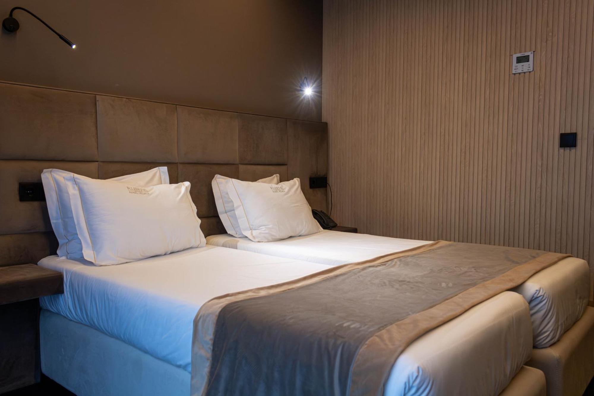 Double or Twin Room Disability Access,1584754680:JPEG
