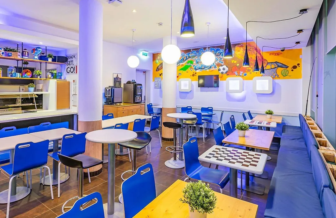 Hotel Ibis Budget Porto Gaia-1